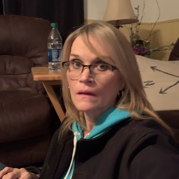 Meet your Posher, Geri - Picture 1 of 1